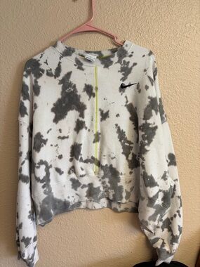 Nike White and Gray Tie-Dye Crew Sweatshirt with Neon Stitch